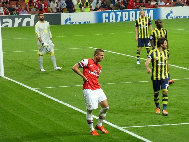 Lukasz_Podolski_(9611225761)